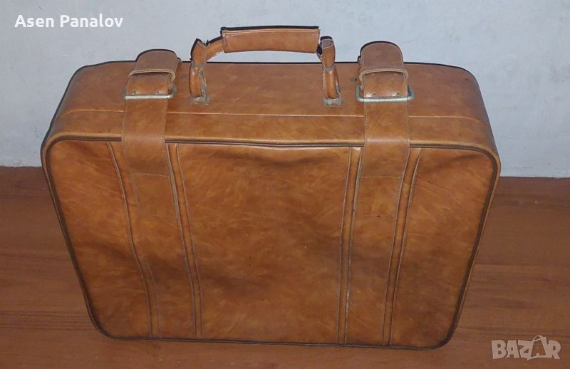 Ретро куфар кожен 60/45/16,изключително запазен без забележки и следи от употрба, снимка 1