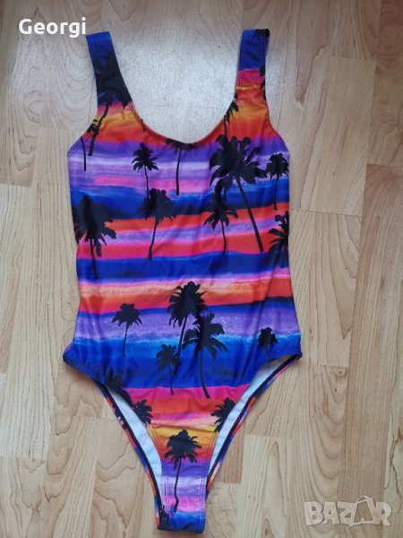 Цял бански, снимка 1