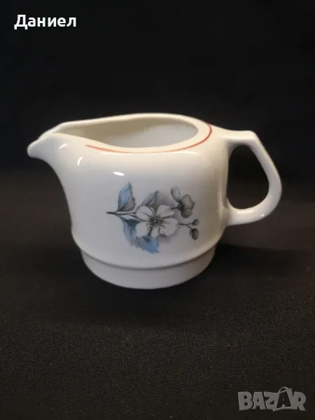 Българска порцеланова латиера , снимка 1