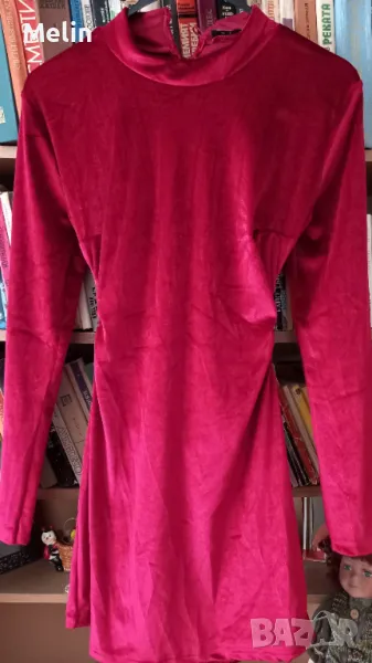 Рокля от кадифе, снимка 1