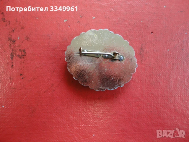 Позлатена брошка кехлибар каталин , снимка 3 - Други - 51342302