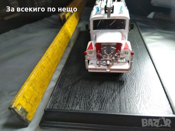 Колекционерски, пожарникарски камиони и коли различни народности и години, снимка 2 - Колекции - 27366323