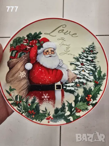 Коледни чинии 19 см, снимка 5 - Чинии - 48131330