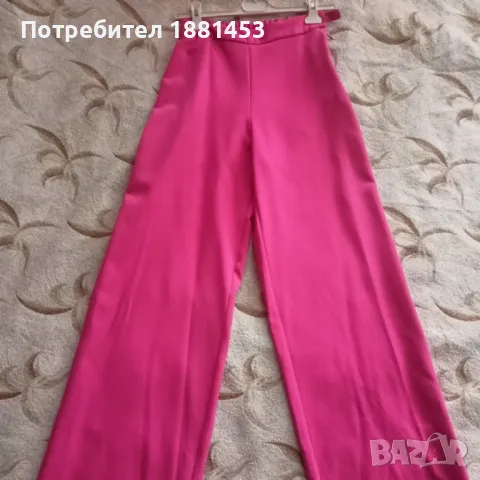 Цикламен панталон с широк крачол.