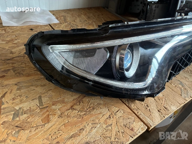 Alfa Romeo Stelvio Алфа Ромео Стелвио. Десен фар. Би-ксенон. 50552984. С забележки. 2 счупени захват, снимка 3 - Части - 53606985