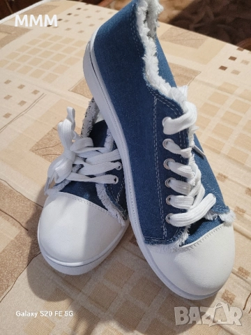 нови дънкови кецове отговарят на 39 номер