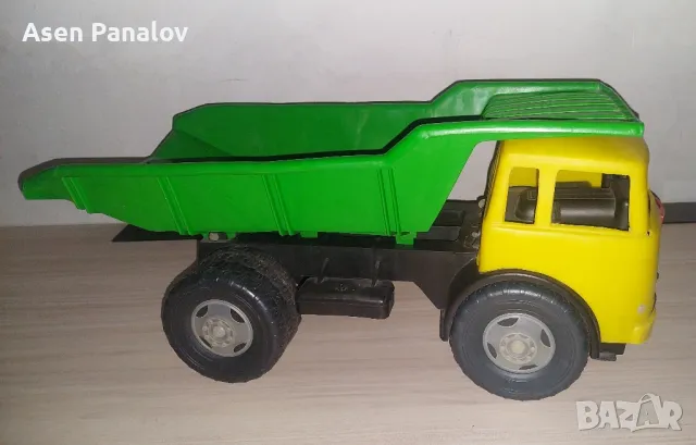 Ретро детско самосвалче от Соца, снимка 4 - Антикварни и старинни предмети - 47858394