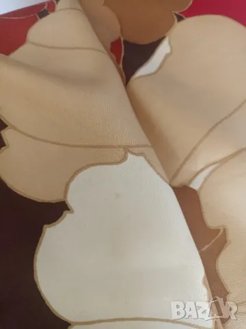 Дамски шал   Christian Dior, снимка 10 - Шалове - 50108318