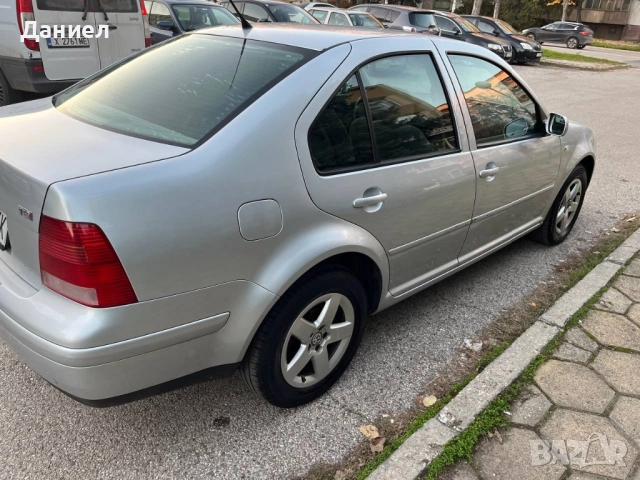 VW Bora TDI 101 КС, снимка 2 - Автомобили и джипове - 52498118