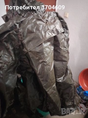 много здрав дъждобран, снимка 2 - Екипировка - 53326978