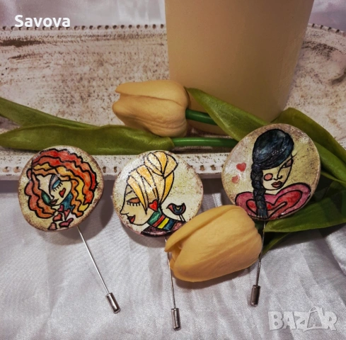 Брошки "Трите дами"