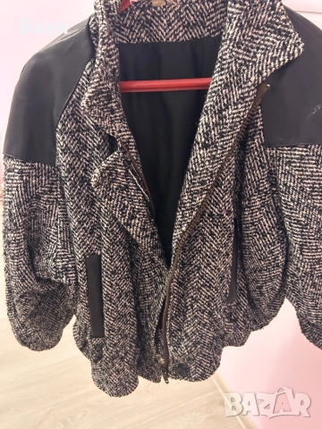 Дамско сако, снимка 2 - Сака - 51523895