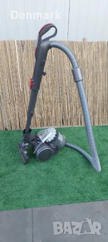 Прахосмукачка Dyson, снимка 1 - Прахосмукачки - 47855657