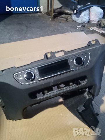 Управление климатроник подлакътник за Audi Q5 2018 със забележка