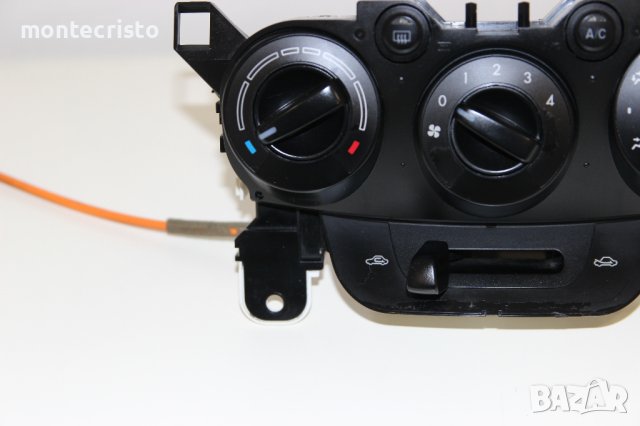 Управление климатик Mazda 2 (2007-2014г.) UDF71 / U DF71 / панел климатик Мазда 2, снимка 2 - Части - 40662214