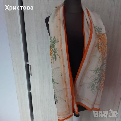 Голям пъстър шал в оранжево - 3,00лв., снимка 3 - Шалове - 33074090