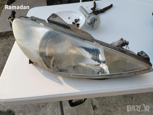 Фарове за Пежо 206
