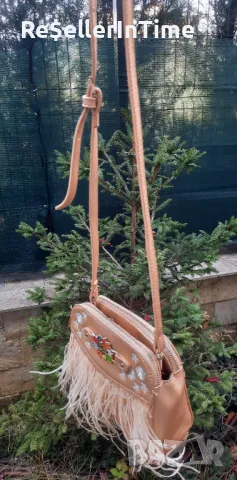 Чанта с пера + подарък нов ключодържател Carpisa , снимка 6 - Чанти - 47997510