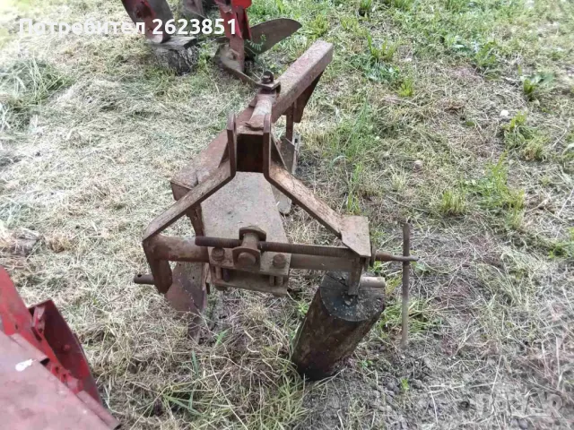 Карловски плуг за трактор , снимка 1
