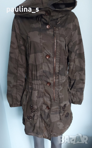 Маркова камуфлажна парка с камъни "Betty Barclay" / голям , снимка 4 - Шлифери - 44853473