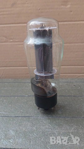 Радиолампа TUNGSRAM AZ12. , снимка 2 - Ресийвъри, усилватели, смесителни пултове - 53294467