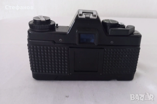 Praktica B 100 електронен + Prakticar 2.4/50mm + 2.8/135mm | Аналогова камера , снимка 3 - Камери - 53604572