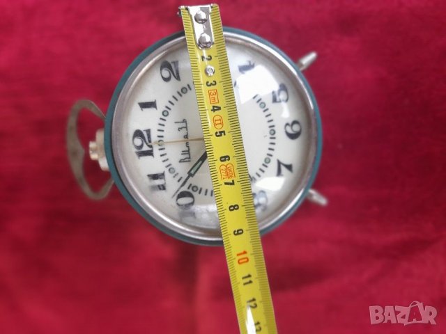 Стар Руски будилник-Витяз, снимка 6 - Антикварни и старинни предмети - 36953001