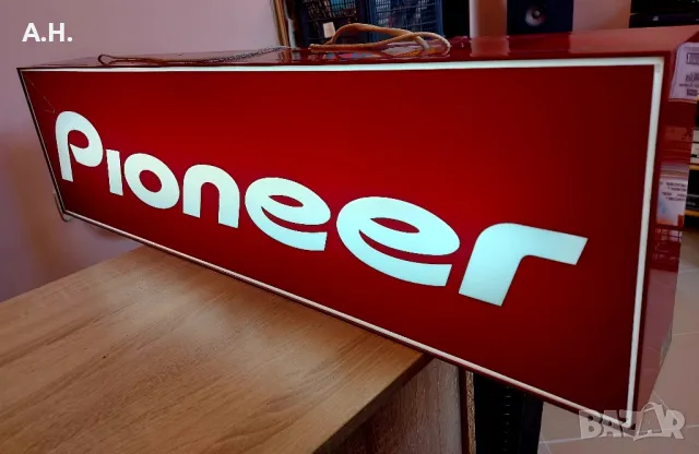 Pioneer - Голяма светеща рекламна табела, снимка 2 - Декове - 50326184