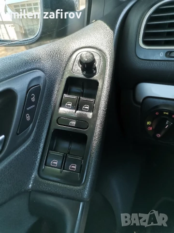 VW Golf 6 1.6TDI 90ks, снимка 10 - Автомобили и джипове - 51000929