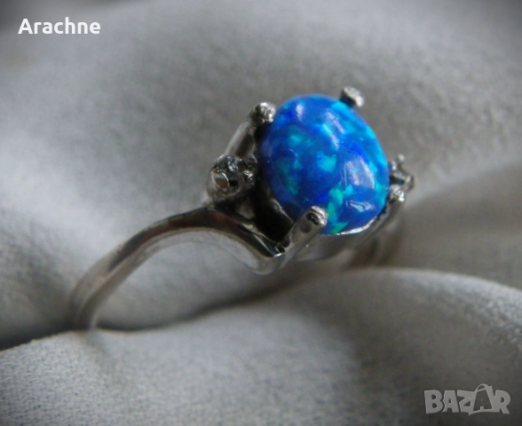 Сребърен пръстен с естествен опал