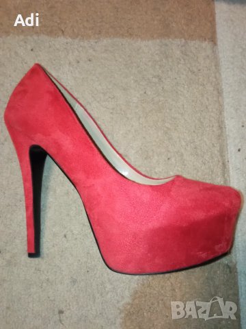Елегантни червени обувки и чанта към тях, снимка 2 - Дамски елегантни обувки - 49895858
