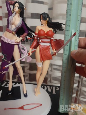 Секси детайлни статуетки на жени, снимка 1