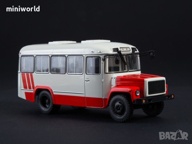 КАвЗ 3976 автобус - мащаб 1:43 на Наши Автобуси моделът е нов в блистер, снимка 1 - Колекции - 32596682