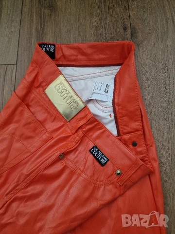 Страхотни дамски панталони VERSACE JEANS COUTURE размер 31 , снимка 9 - Панталони - 53574584