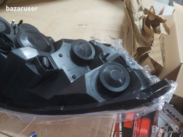 Нов Фар за Renault Master/Opel Movano с мотор (2010-2015г.) L/R,, снимка 5 - Части - 34211280