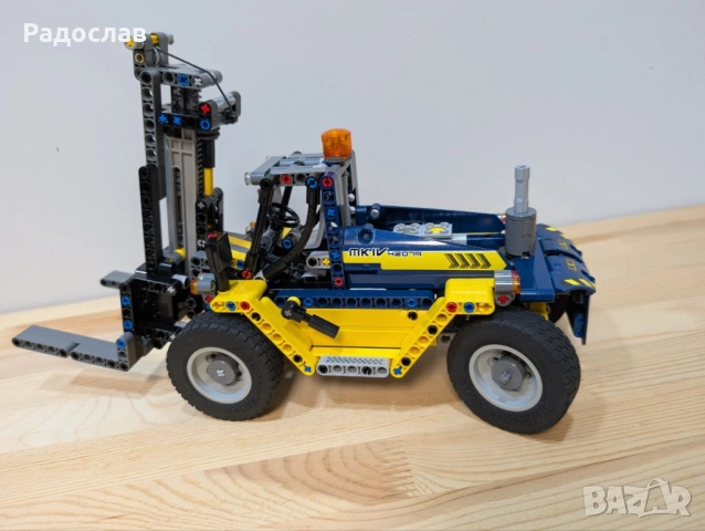 Lego Technic 42079 - Heavy Duty Forklift