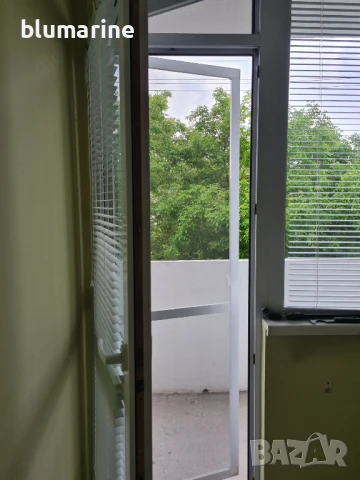 Вратопрозорец от PVC Salamander с Комарници, PVC перваз и Al щори, снимка 3 - Дограми - 50462761