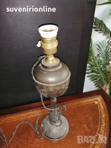 Старинна лампа, снимка 2 - Настолни лампи - 38472140