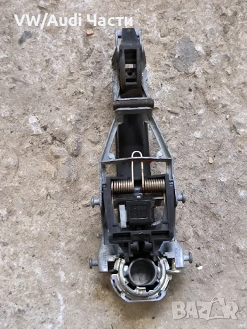 Дръжка за задна дясна врата за Голф 5 Пасат Джета VW Golf 5 Passat Touran Jetta Caddy 1Z0839885, снимка 2 - Части - 50596562