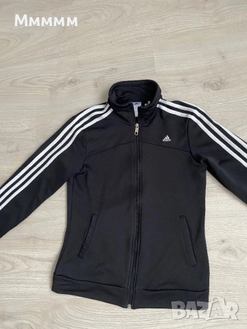 Горнище Adidas S, снимка 2 - Спортни екипи - 53398636