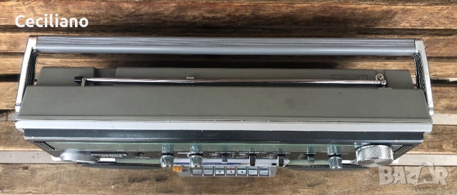 Радиокасетофон Toshiba RT-200S, снимка 6 - Радиокасетофони, транзистори - 53003502