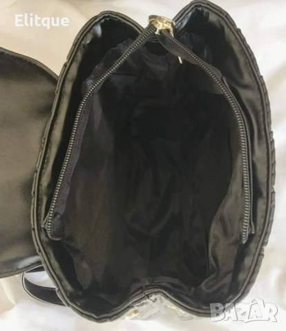 Модерна капитонирана дамска раничка 25х25 см, снимка 8 - Раници - 52895129