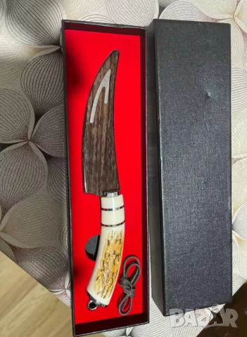 Красив нож в подаръчна кутия, снимка 2 - Ножове - 52988096