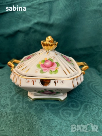 Нов комплект порцеланов самовар и захарница Гжель/Гжел, снимка 9 - Антикварни и старинни предмети - 52860180