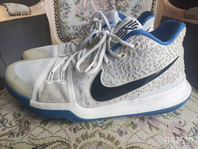 баскетболни маратонки Nike Kyrie 3 Duke Brotherhood, снимка 3 - Маратонки - 50276102