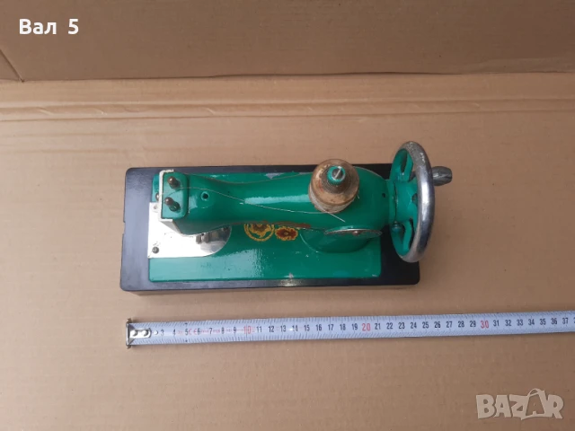 Стара механична играчка ШЕВНА МАШИНА - СССР . Работи , шие, снимка 2 - Антикварни и старинни предмети - 51095178