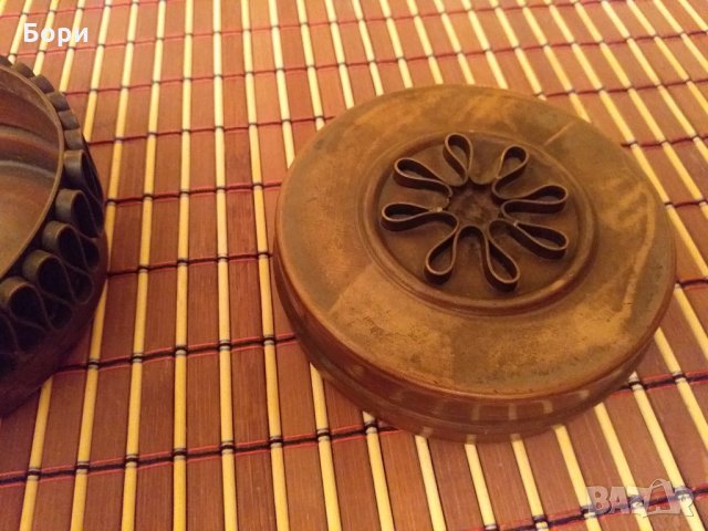 Медна кутия с декорация, снимка 7 - Други ценни предмети - 27558630