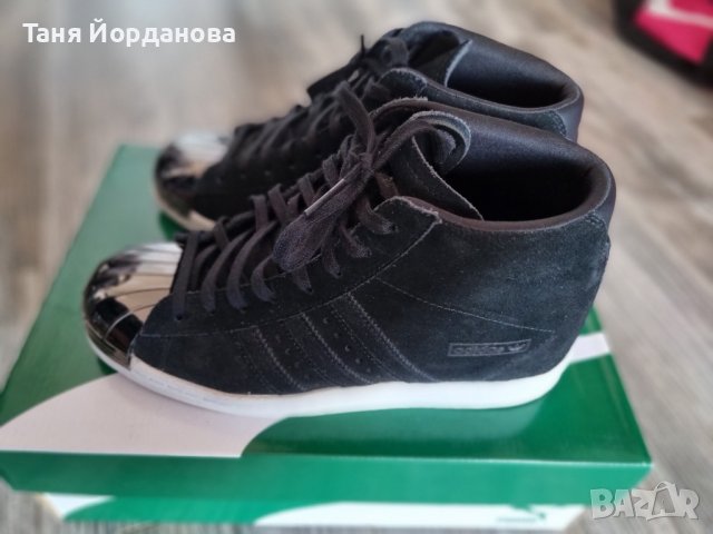 Маркови кецове на лека платформа