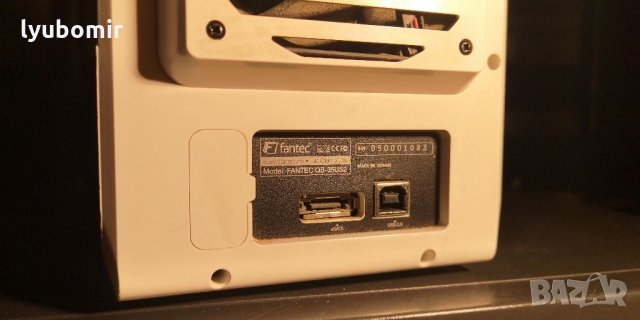 Външна кутия за 4 хард диска, снимка 8 - Външни хард дискове - 35198456