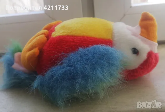 плюшена играчка папагал в отлично състояние